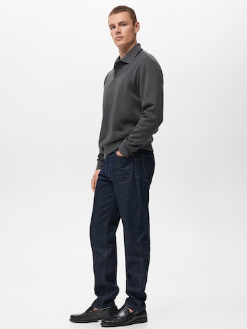 MANGO MAN Sweatshirt 'BOLA' i grå