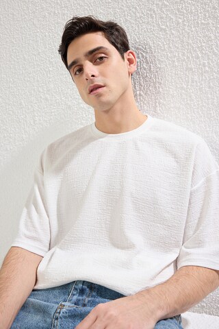 Trendyol T-Shirt in Beige: Vorderseite
