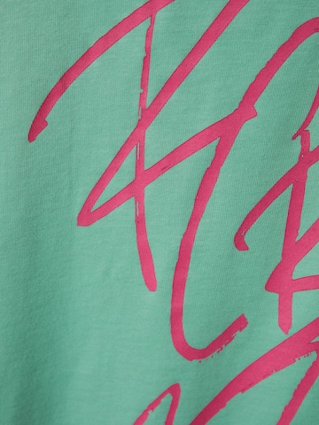 FCBM Bluser & t-shirts 'Vince' i grøn