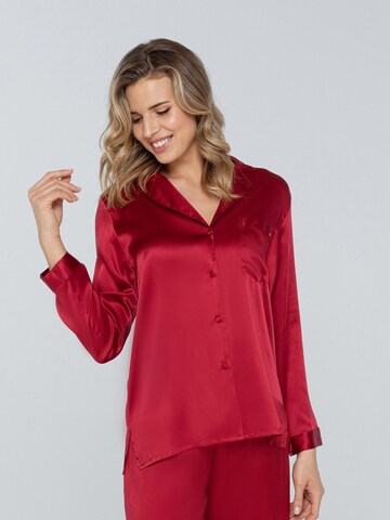 Marc & André Pajama Shirt 'PETAL BEAUTY' in Red: front