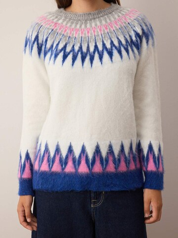 Trendyol Sweater in Grey