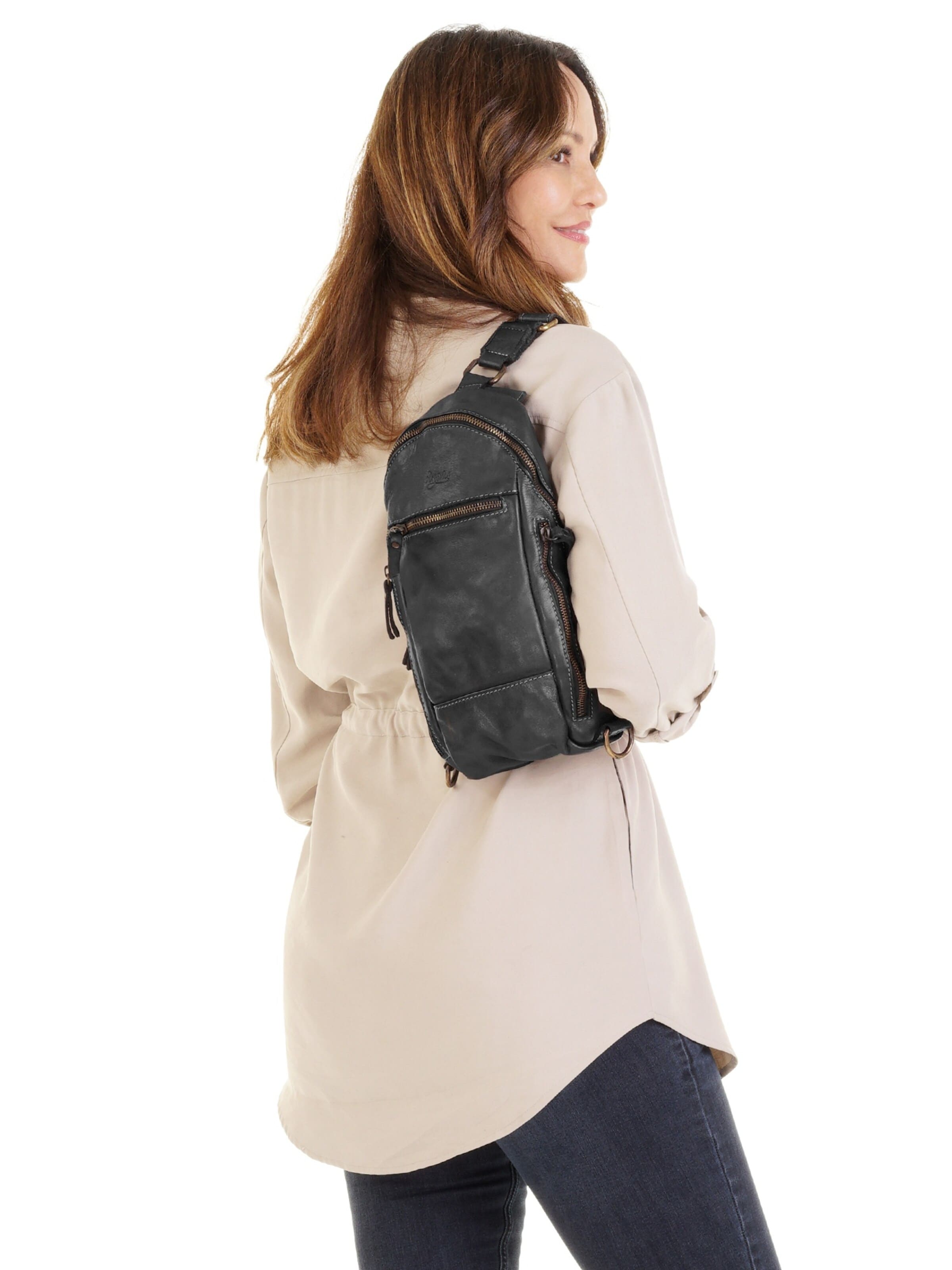 X-ZONE Crossbody bag in Black