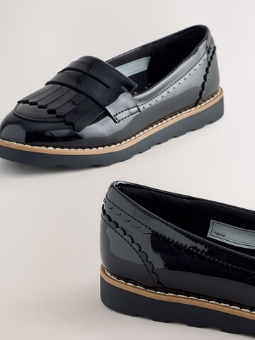 melns Next Kurpes
