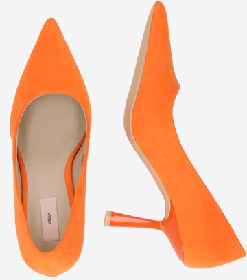 NLY by Nelly Pumps 'Sassy' in Oranje