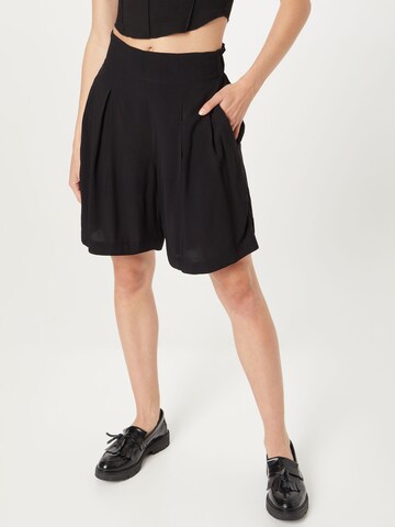 ESPRIT Loose fit Pleat-Front Pants in Black: front