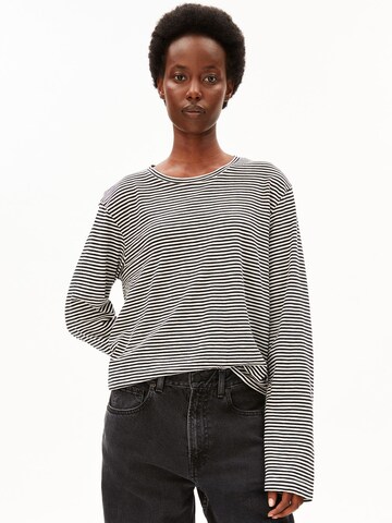 T-shirt 'Slub' ARMEDANGELS en noir : devant