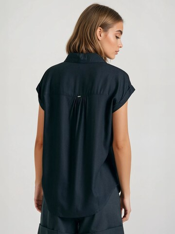 Chemisier Funky Buddha en noir