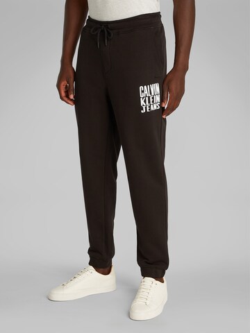 Effilé Pantalon Calvin Klein Jeans en noir : devant