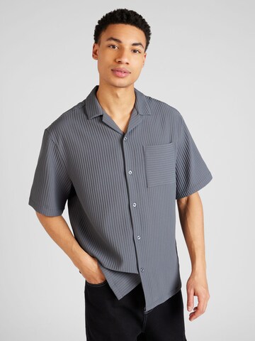 TOPMAN Regular fit Button Up Shirt in Grey: front