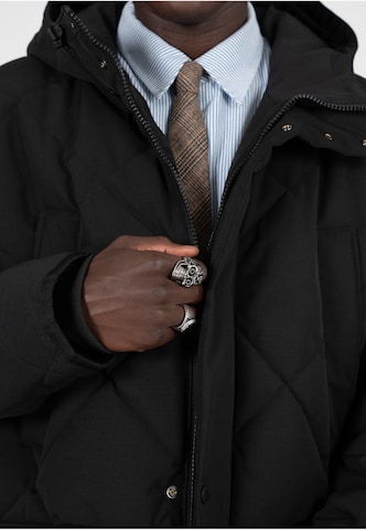 Parka d’hiver 'The Swiss Yuppie' Prohibited en noir
