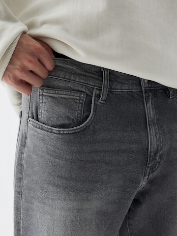 regular Jeans di Pull&Bear in grigio