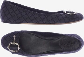 Gucci Flats & Loafers in 39 in Blue: front