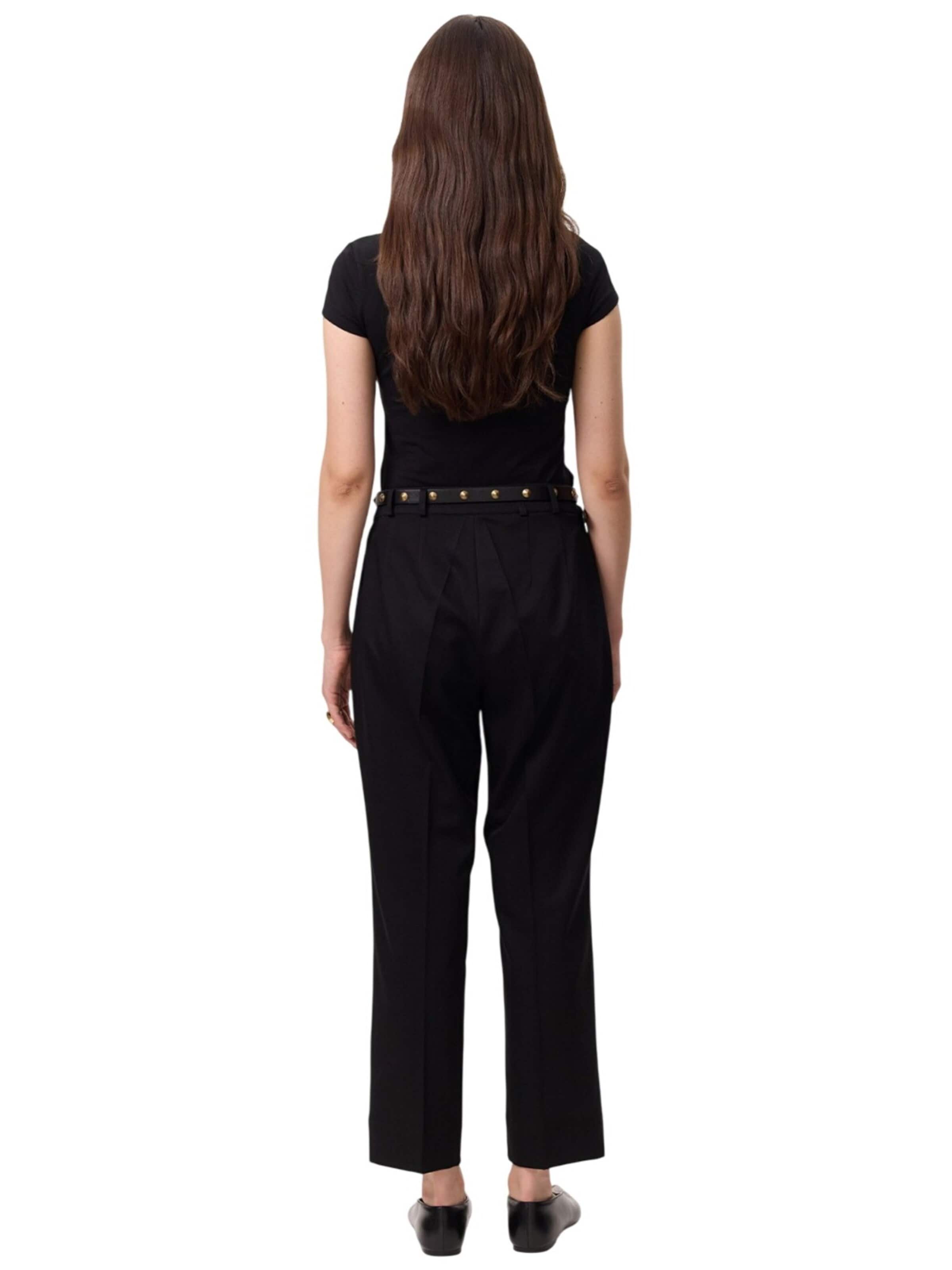 MANUKA Regular Trousers in Black