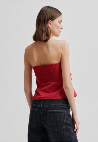 SECOND FEMALE - Top em vermelho