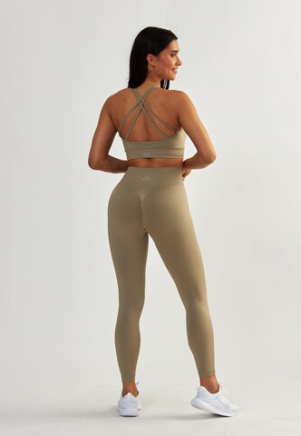 BeShaped Bralette Sports bra 'Sportschool koningin' in Beige