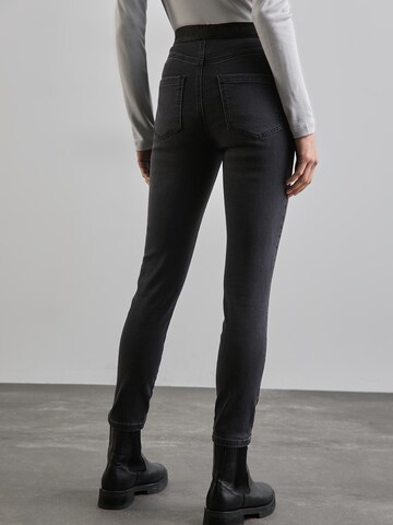 STREET ONE Skinny Jeans in Grijs