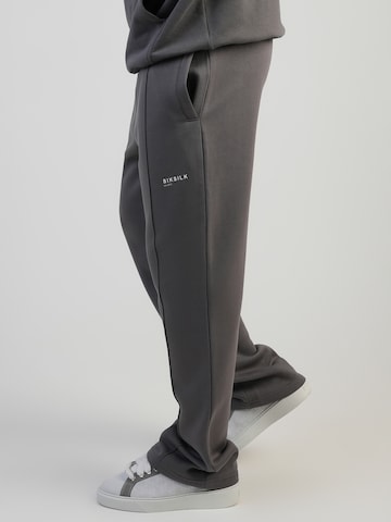 SikSilk Regular Sportbroek in Grijs