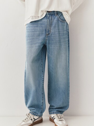 Pull&Bear Baggy Farkut värissä sininen: etupuoli