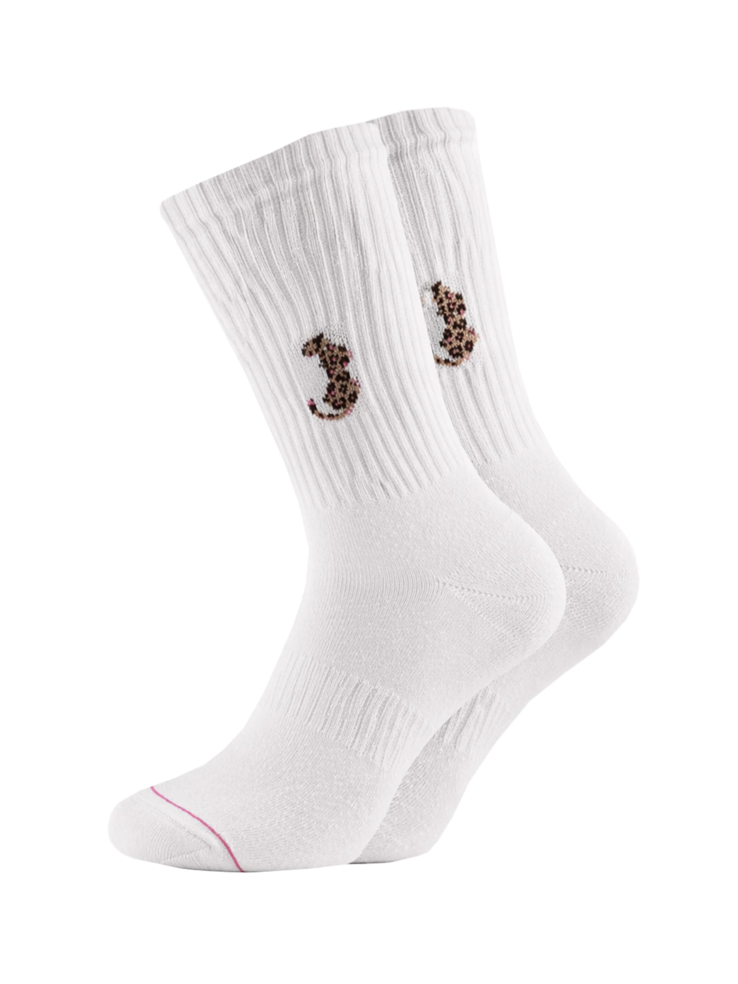 ooley Ankle Socks in White: front