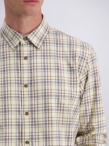 Coupe regular Chemise PIERRE CARDIN en blanc
