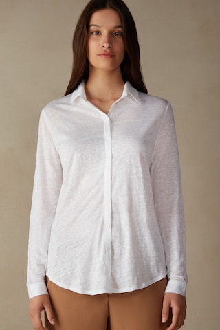 INTIMISSIMI Blouse in White: front