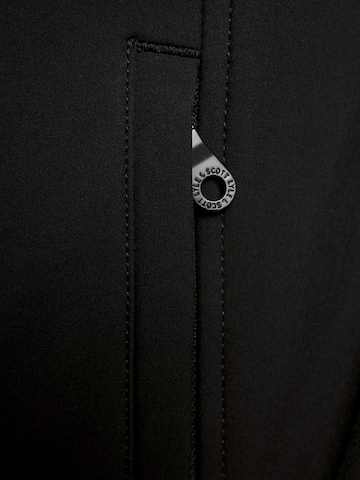 Lyle & Scott Funktionsjacke in Schwarz