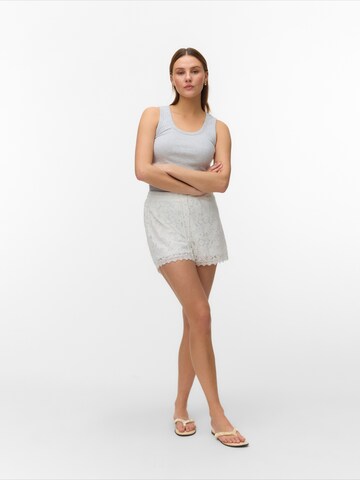 VERO MODA Regular Pants 'VMHoney' in White