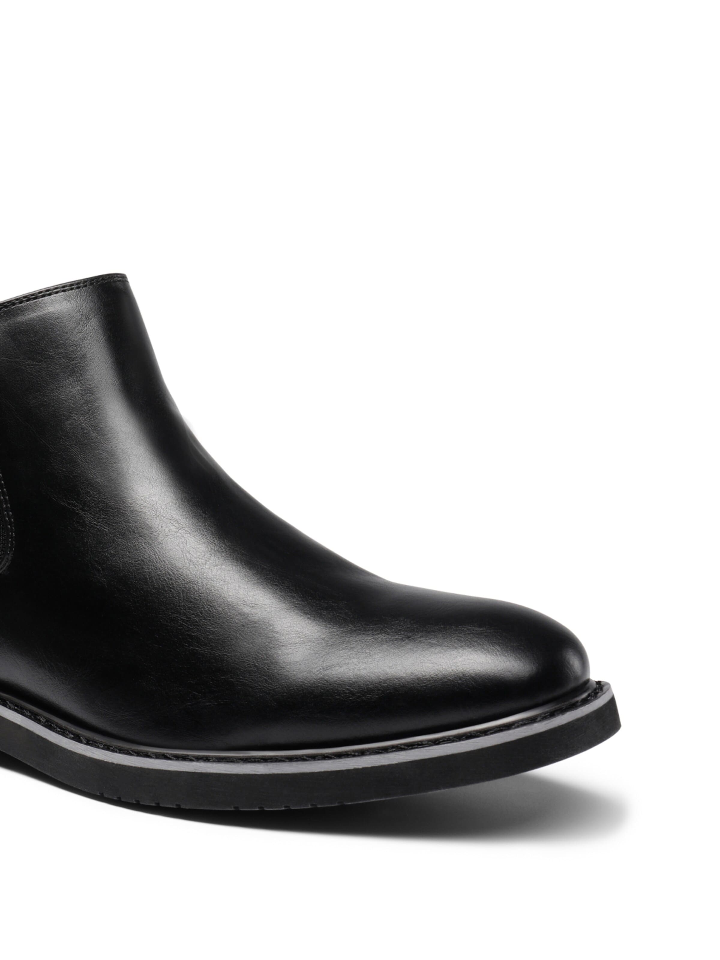 Bruno Marc Chelsea Boots in Black