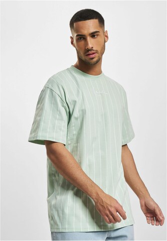 T-Shirt Karl Kani en vert : devant