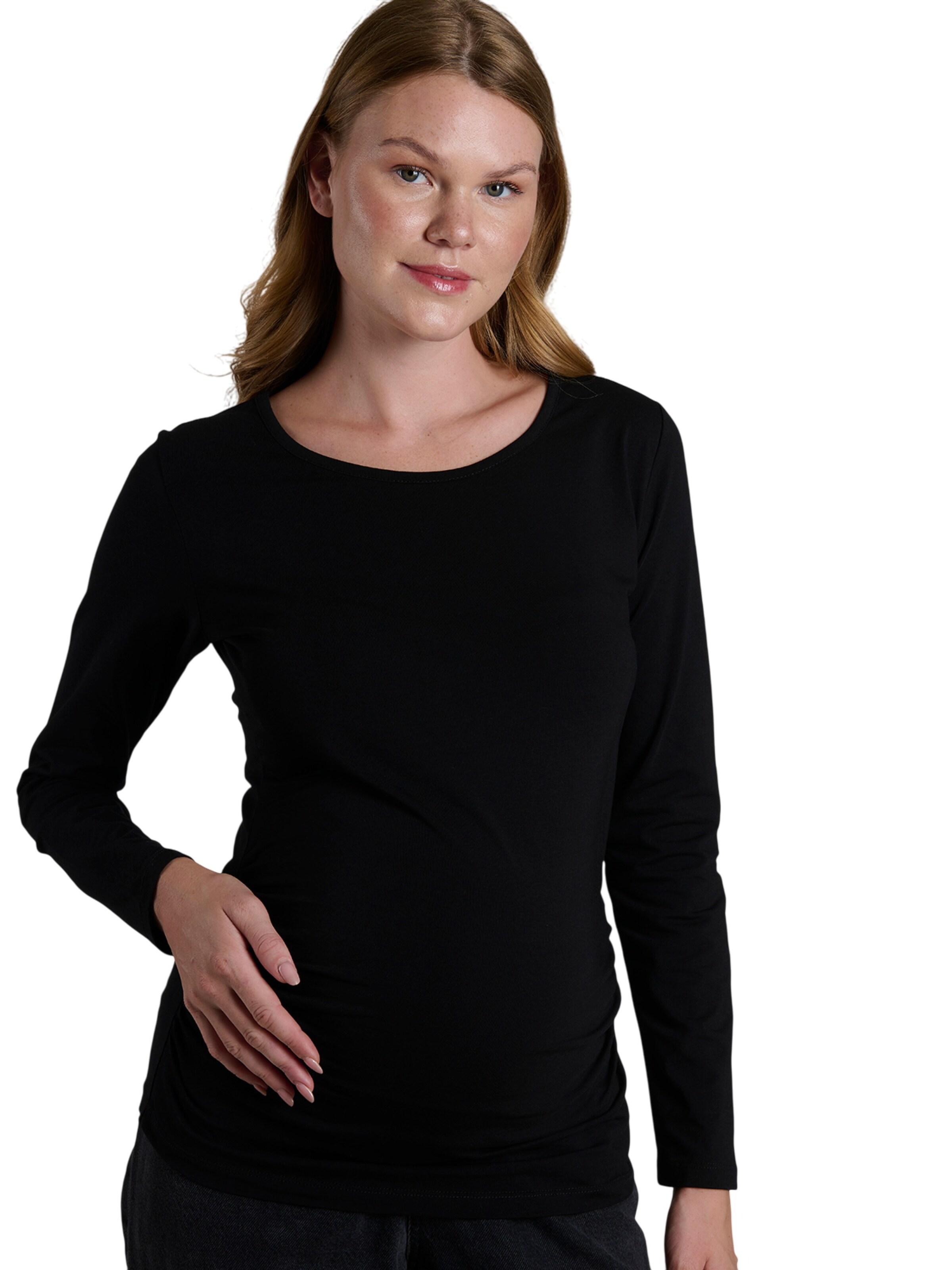 LYN MAMA Blouse in Black: front