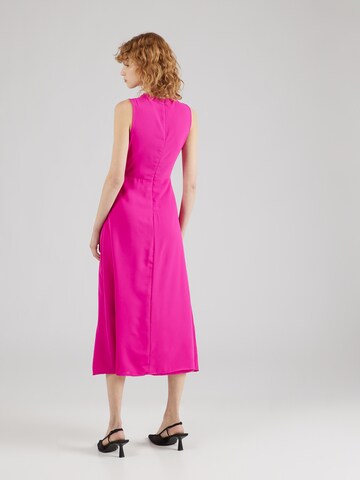 Trendyol Kleid in Pink