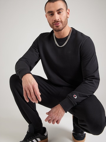 Champion Authentic Athletic Apparel Sweatshirt i sort: forside