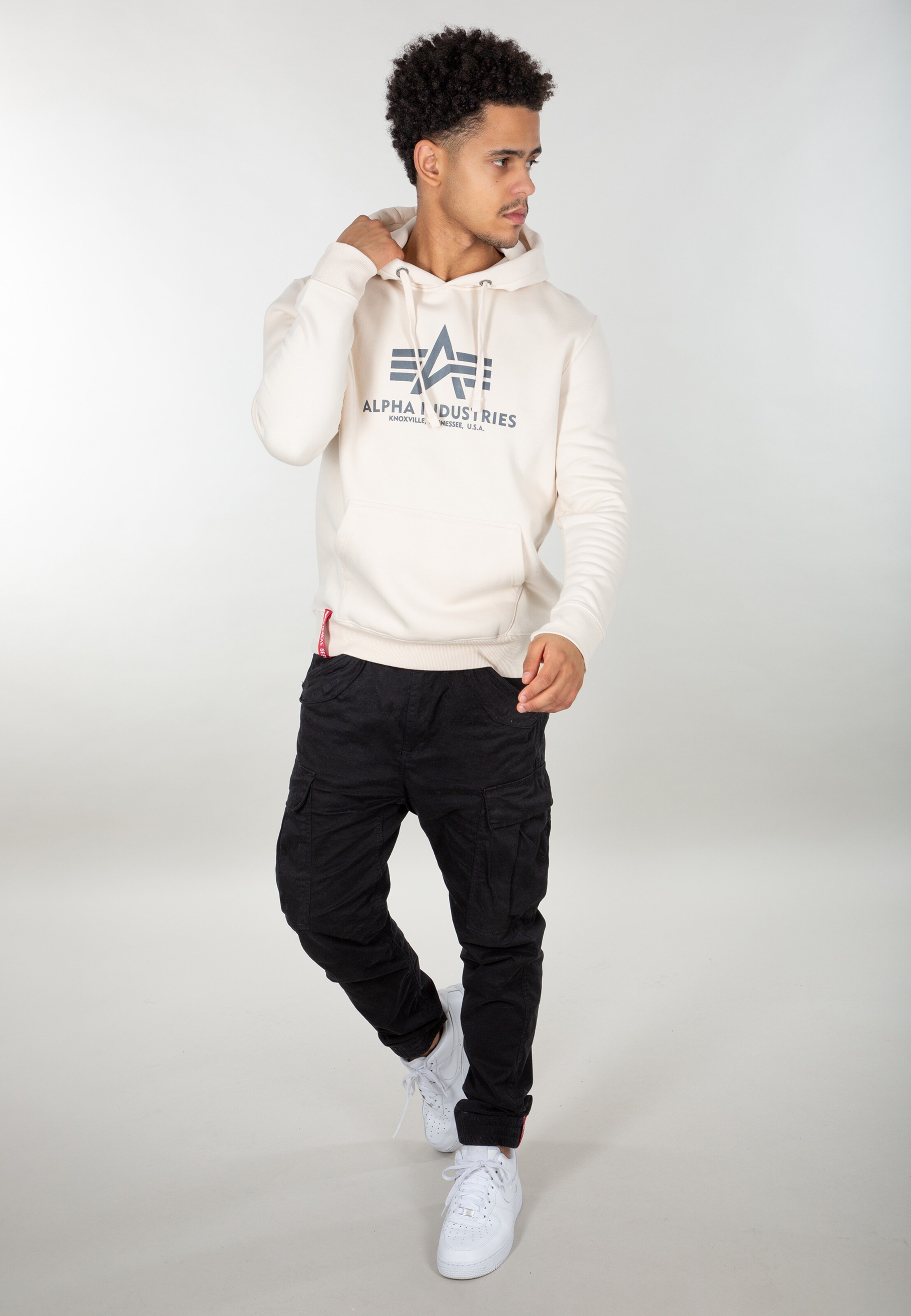 Männer Große Größen ALPHA INDUSTRIES Sweatshirt in Creme - AF44427 Männer Große Größen ALPHA INDUSTRIES Sweatshirt in Creme - AF44427
