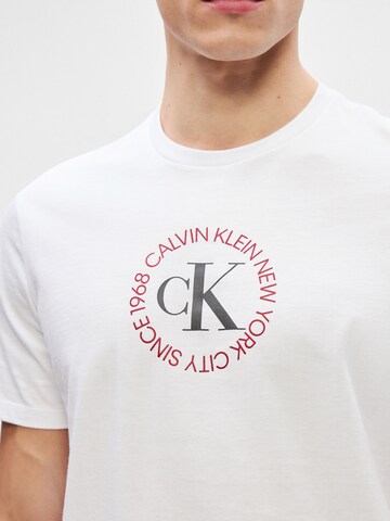 Calvin Klein Jeans Футболка в Белый