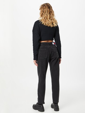 Tommy Jeans Tapered Jeans 'IZZIE' in Black