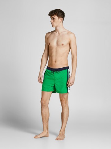 JACK & JONES Badeshorts 'Crete' in Grün