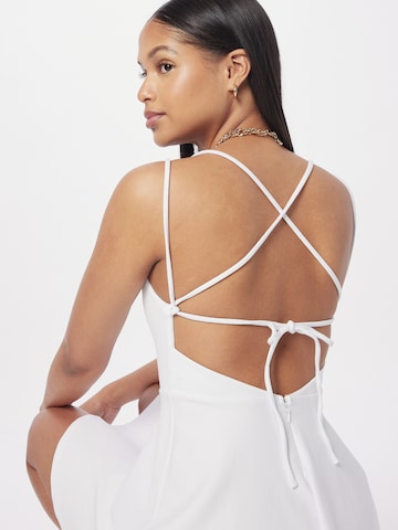 HOLLISTER Φόρεμα κοκτέιλ σε λευκό
