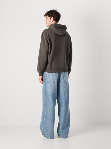 Calvin Klein Jeans Sweatshirts in Braun: Rückseite