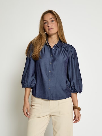 Peppercorn Blouse 'Bea' in Blauw: voorkant