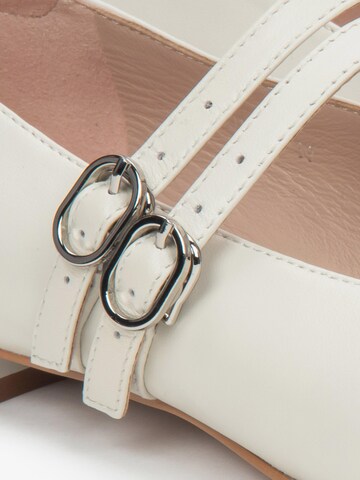 Ballerina '24101-3' di Estro in bianco