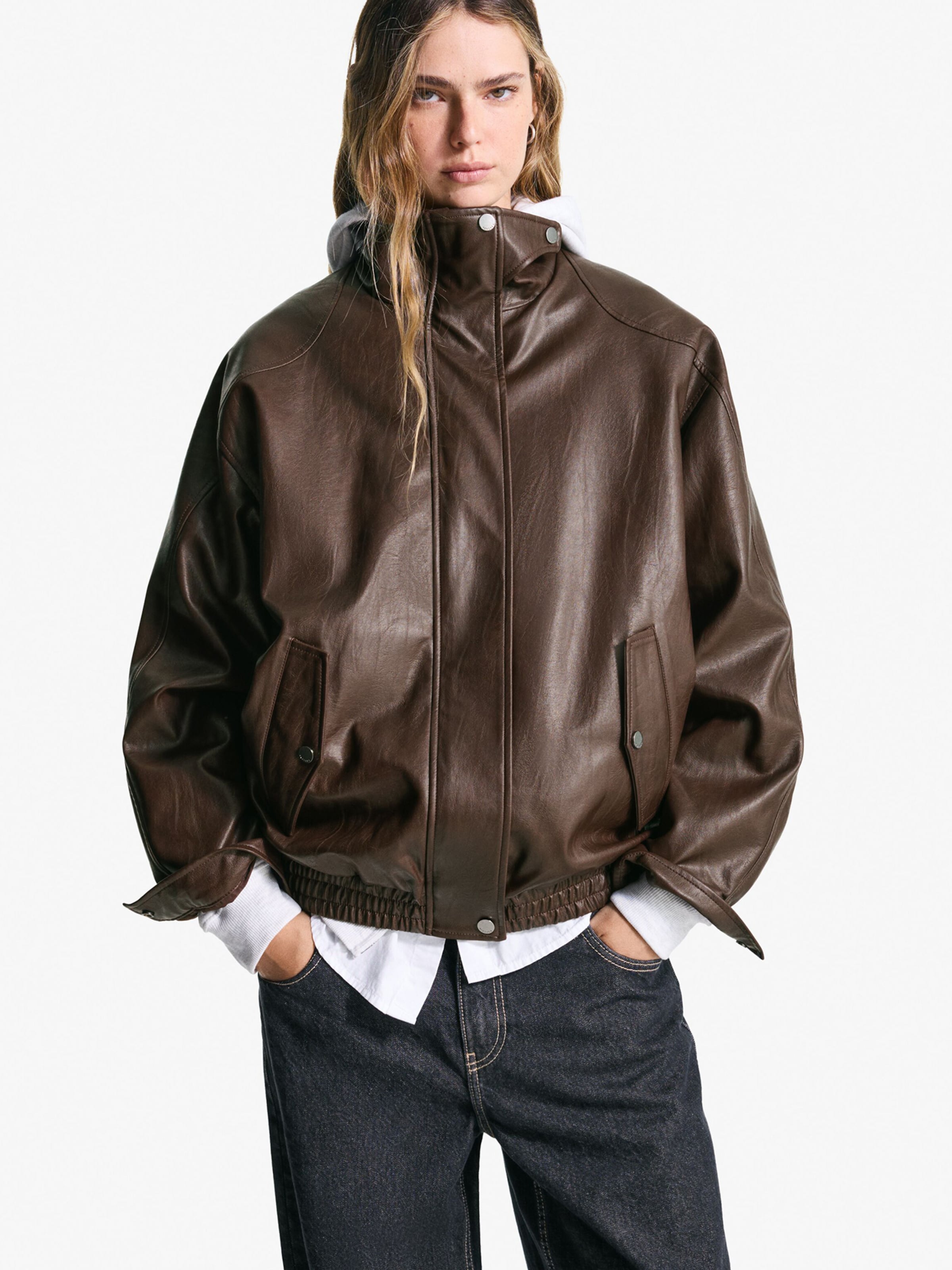 Bershka Between-Season Jacket in Dark Brown | ABOUT YOU