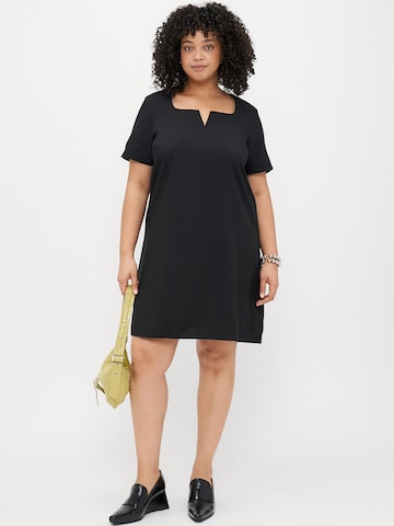 Vero Moda Curve Рокля 'VMCEVELIN' в черно