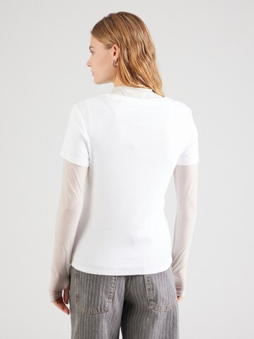 LEVI'S ® T-shirt 'Essential' i vit