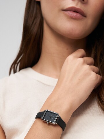 Tamaris Analoguhr 'Tiny' in Schwarz: Vorderseite