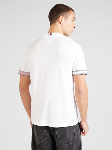 TOMMY HILFIGER - Camiseta en blanco