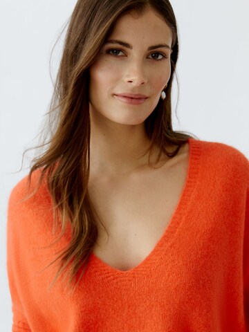 OUI Pullover in Orange