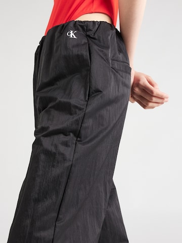 Loosefit Pantalon Calvin Klein Jeans en noir