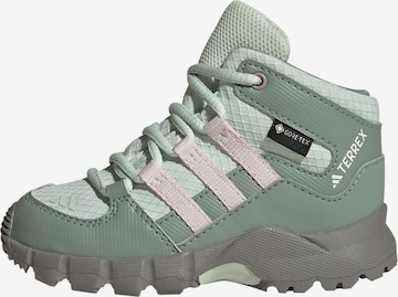 Boots di ADIDAS TERREX in verde: frontale