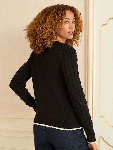 love & roses Sweater in Black
