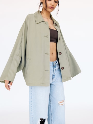 Pull&Bear Övergångsjacka i grön